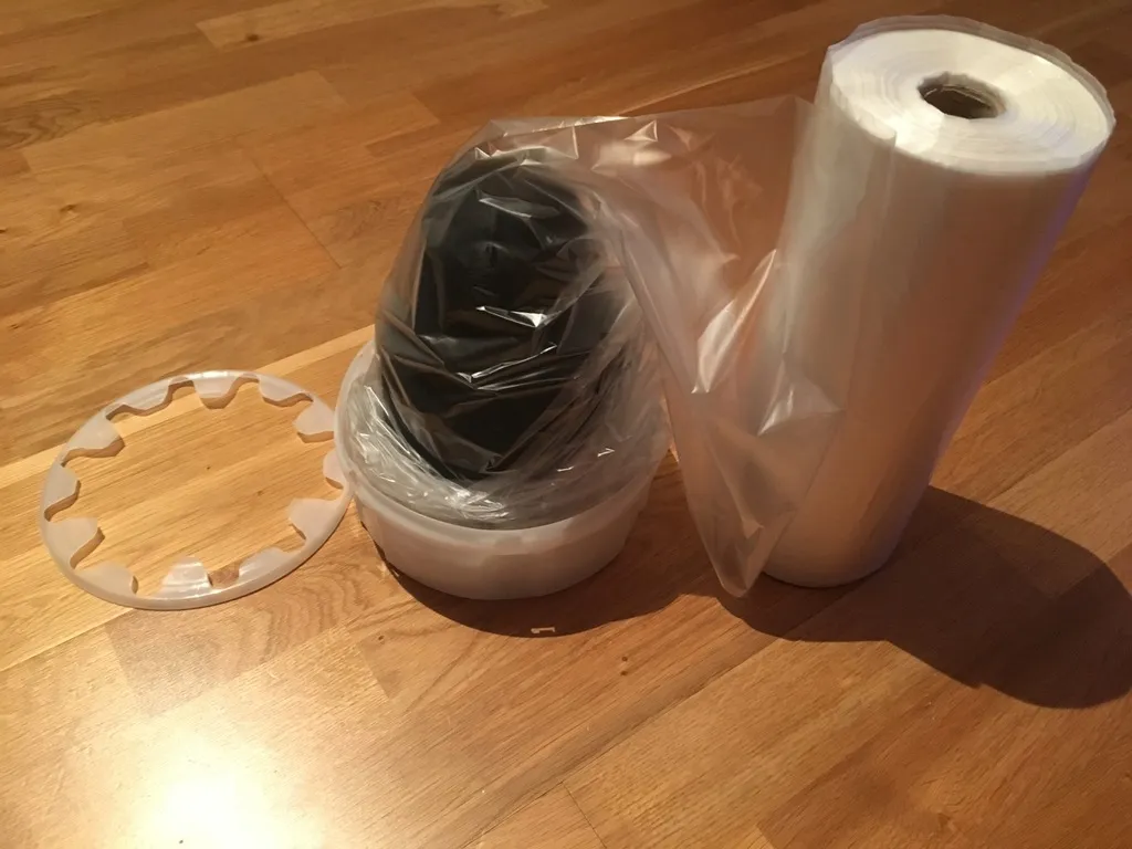 Tommee Tippee Twist & Click Standart Çöp Poşeti Dönüştürücü Kasnak