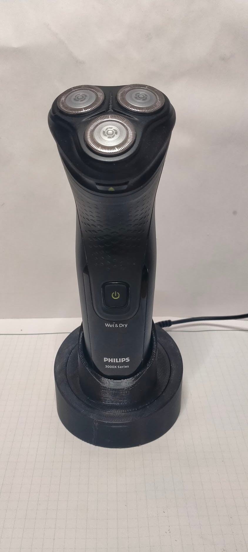 Philips 300 serisi tıraş makinesi şarj standı — fotoğraf 1