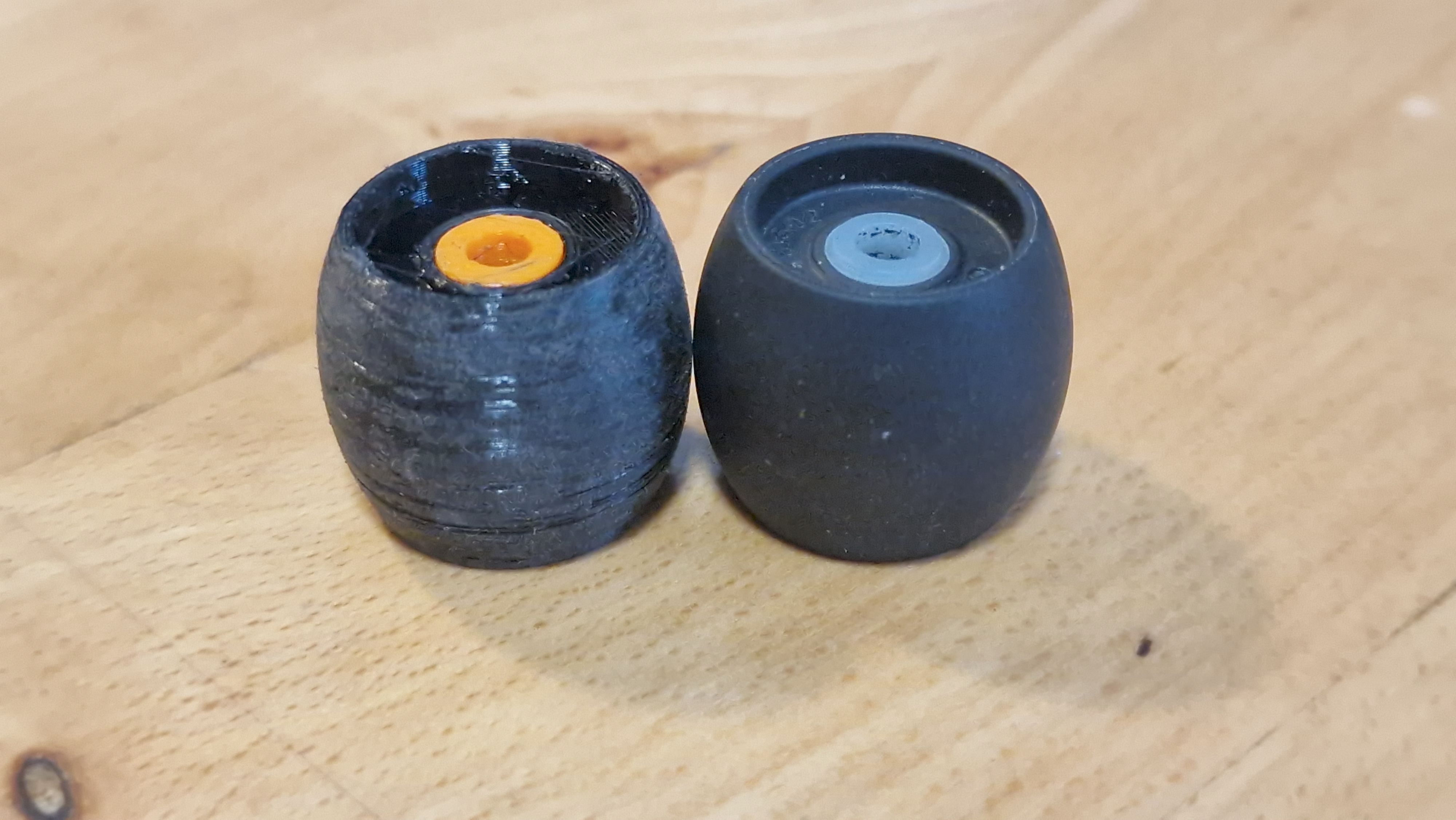 Roborock QREVO 2 Pro ön tekerlek — fotoğraf 1