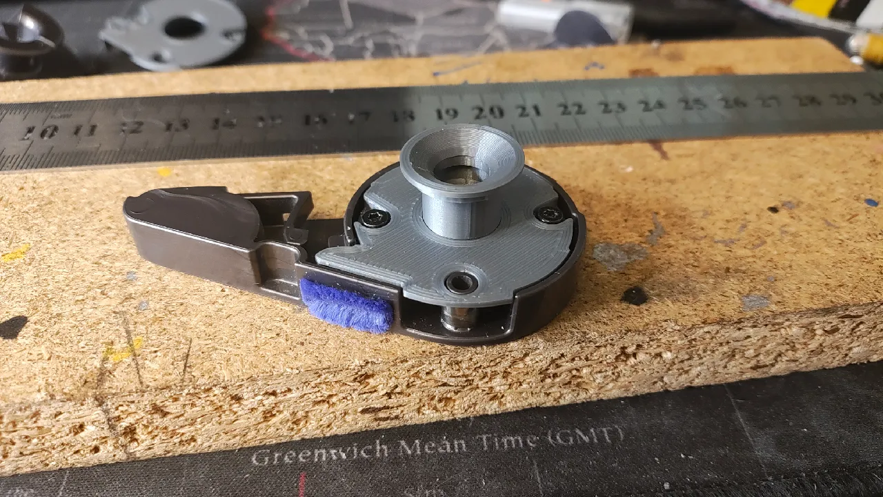 Dyson V12 lazer fırça tutucu kapak — fotoğraf 1