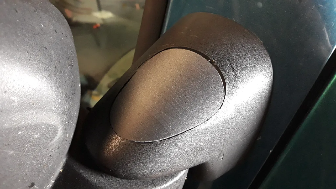 Renault Trafic ayna kapağı — fotoğraf 1