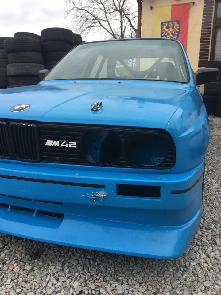 BMW E30 ızgara — fotoğraf 1