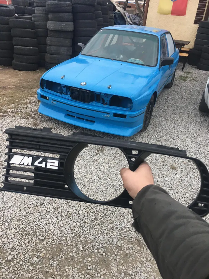 BMW E30 ızgara — fotoğraf 2