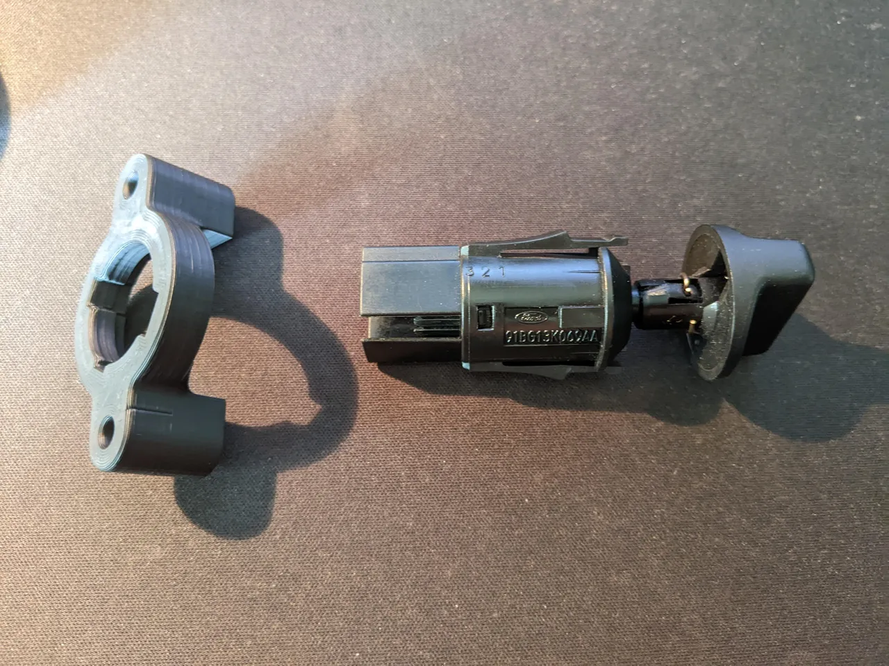 BMW E30 far ayar anahtarı braketi (elektrikli) — fotoğraf 1
