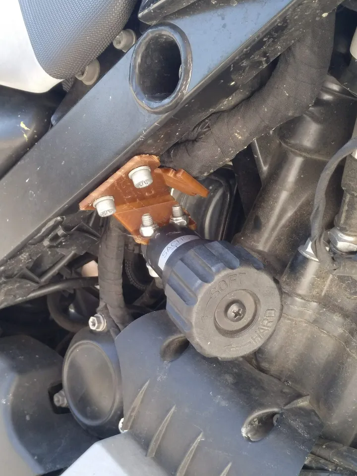 BMW ayar çarkı braketi — fotoğraf 1