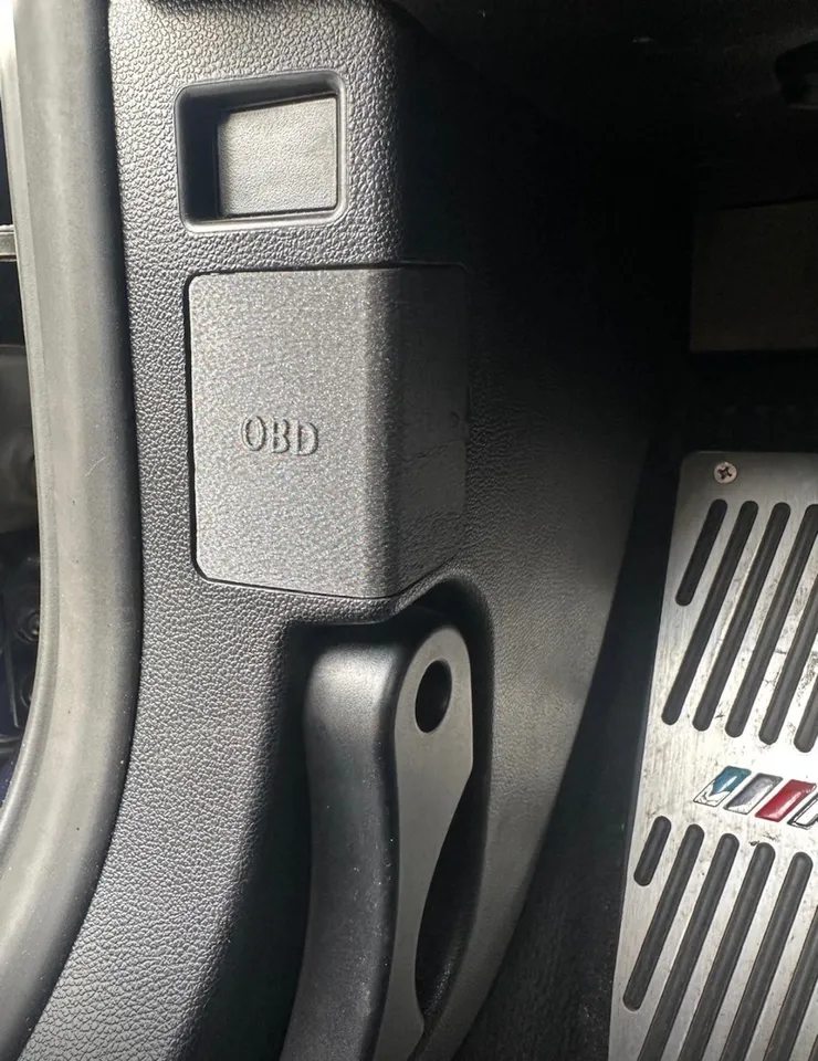 BMW OBD konnektör kapağı (7-145-700) — fotoğraf 3