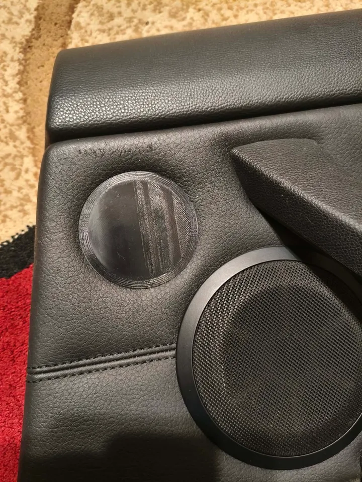BMW E9x Logic 7 tweeter kapağı — fotoğraf 2